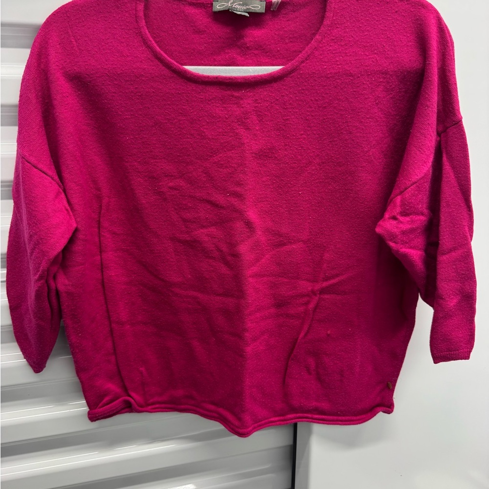 Metric Women’s Size S Bright Pink Sweater - Picture 1 of 3